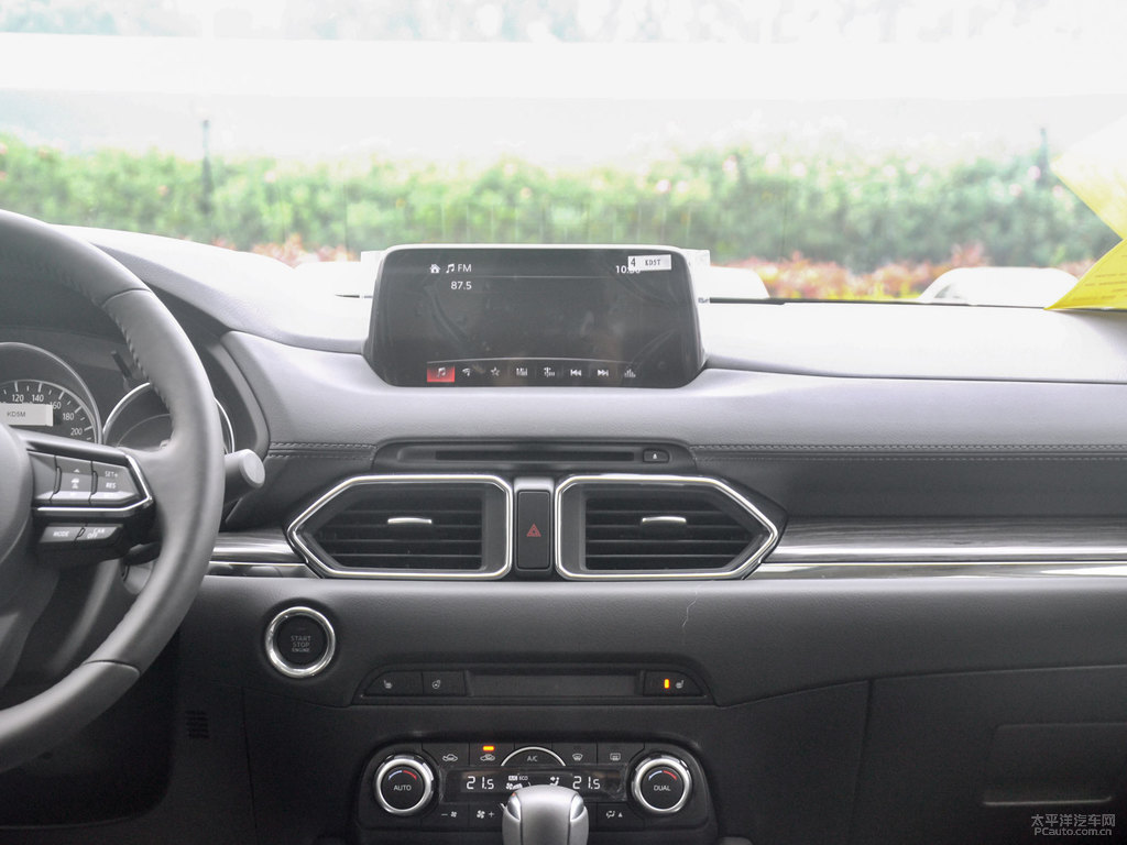 鉑鋼灰馬自達(dá)CX-5中控內(nèi)飾圖片