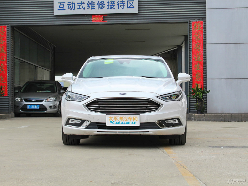 鉑鉆白蒙迪歐整車外觀外觀圖片
