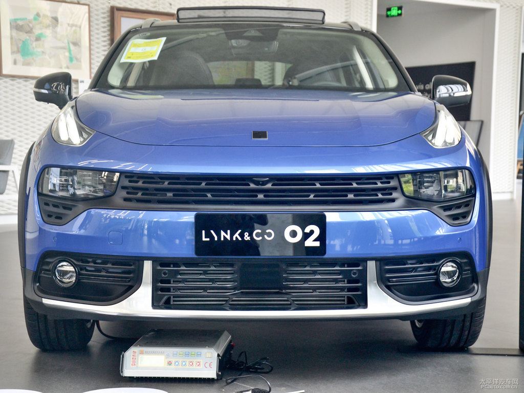 藍(lán)領(lǐng)克02車頭外觀圖片