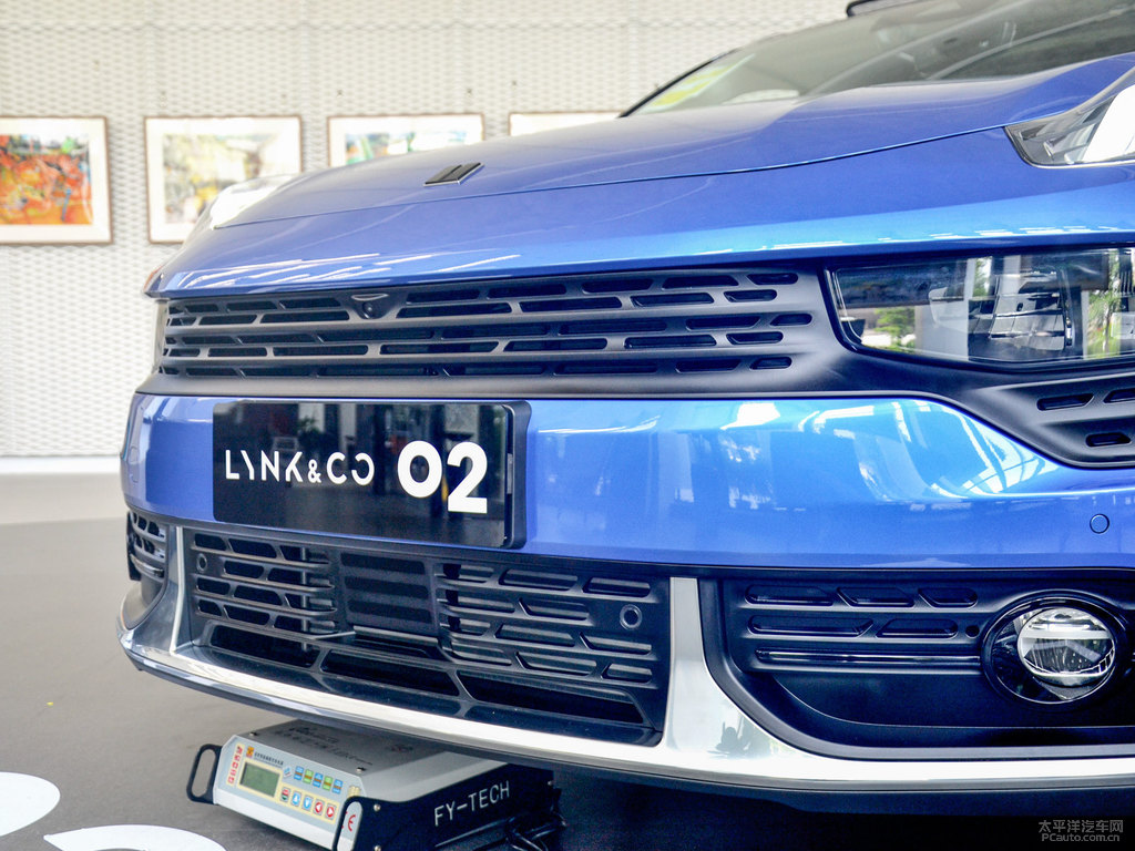 藍(lán)領(lǐng)克02車頭外觀圖片
