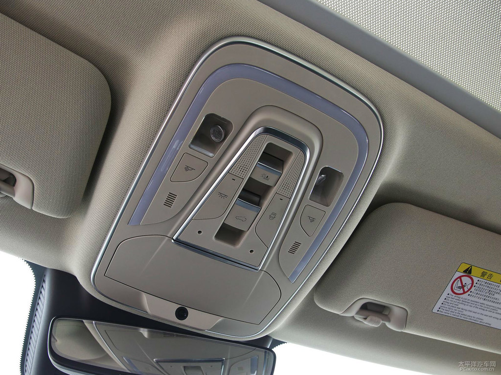 陶瓷白唐車廂內(nèi)飾圖片