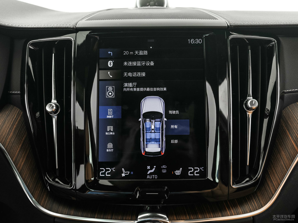 水晶白沃爾沃XC60中控內(nèi)飾圖片