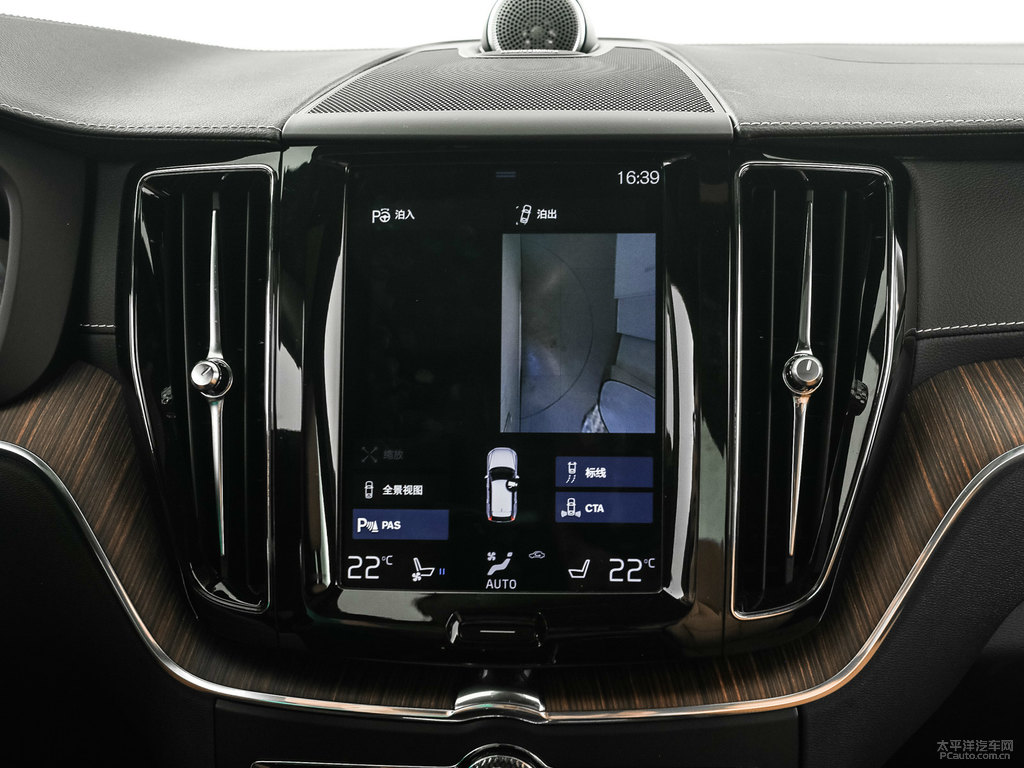 水晶白沃爾沃XC60中控內(nèi)飾圖片