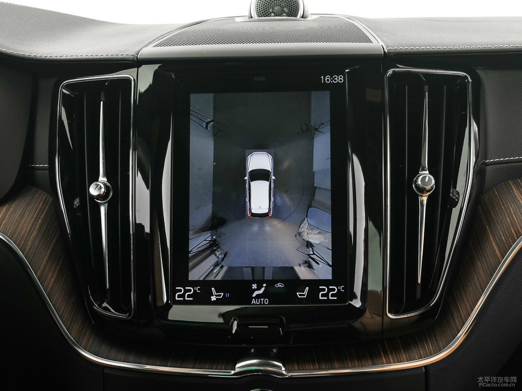 水晶白沃爾沃XC60中控內飾圖片