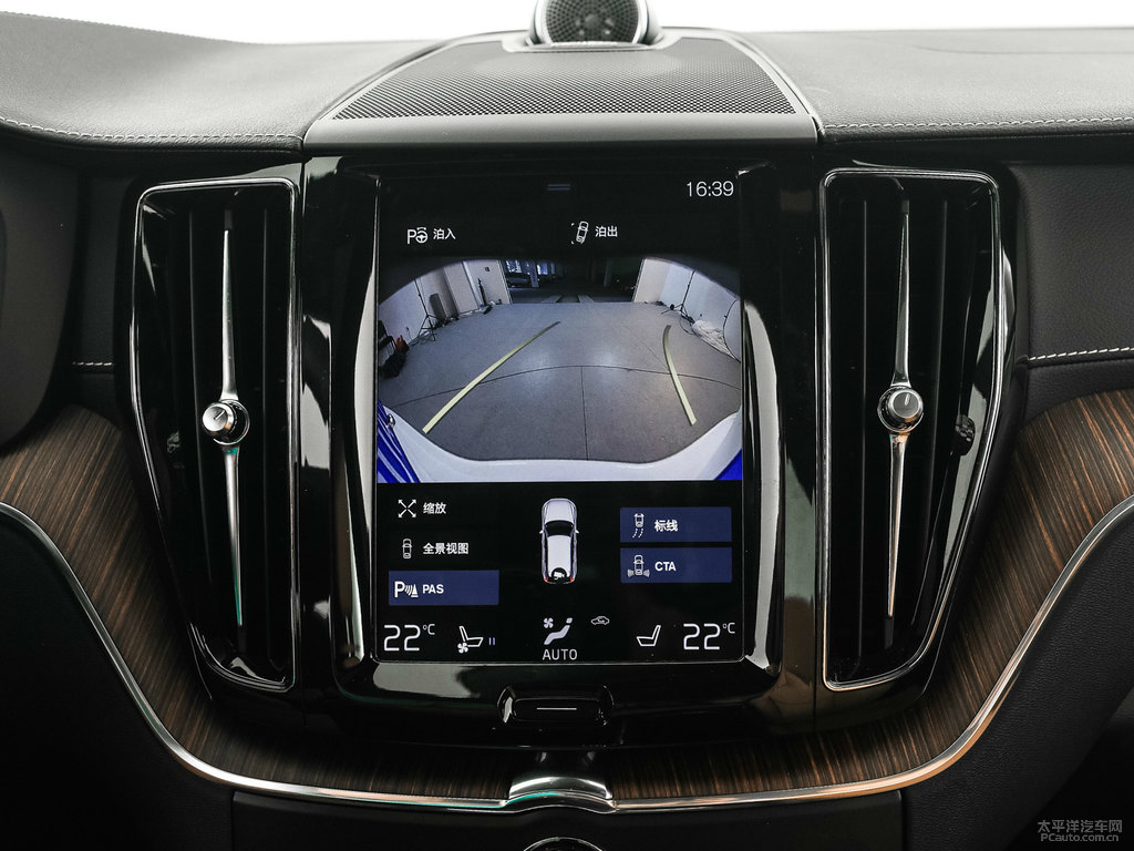 水晶白沃爾沃XC60中控內(nèi)飾圖片