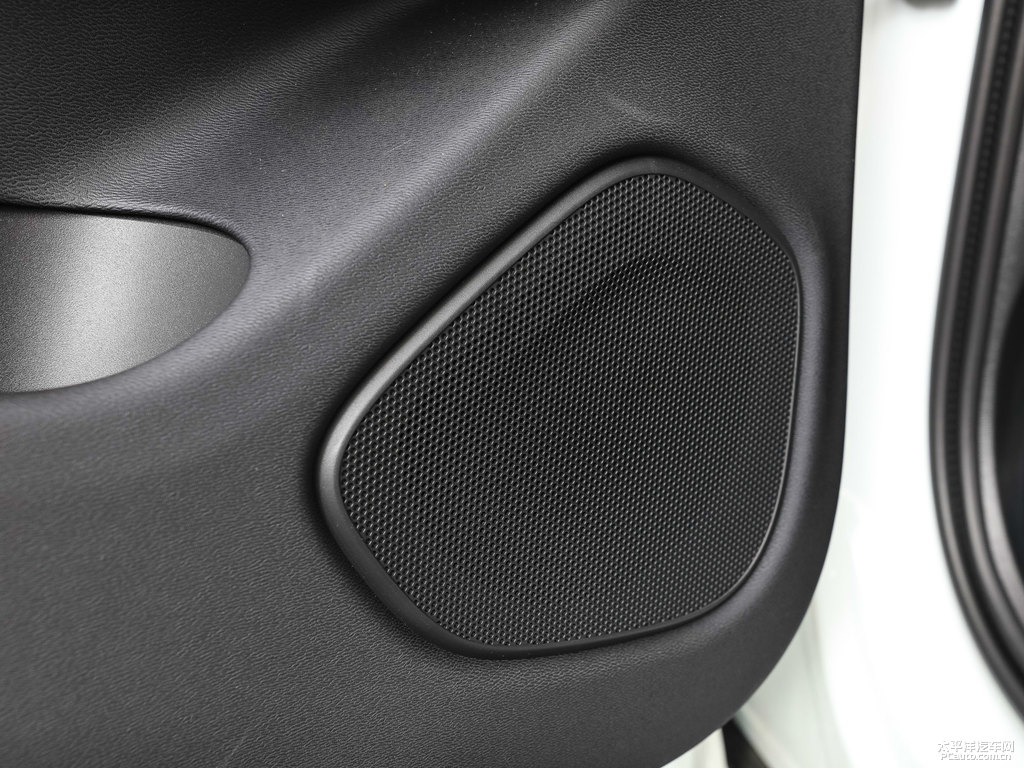 水晶白沃爾沃XC60車廂內(nèi)飾圖片