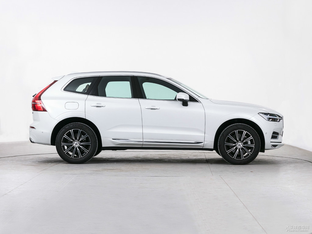 水晶白沃爾沃XC60整車外觀外觀圖片
