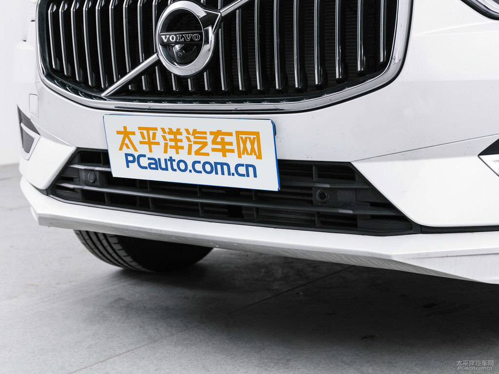 水晶白沃爾沃XC60車頭外觀圖片