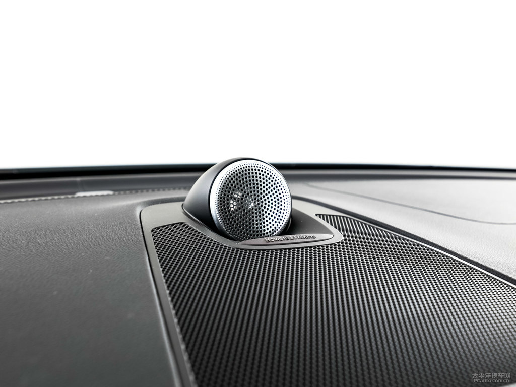 水晶白沃爾沃XC60中控內(nèi)飾圖片