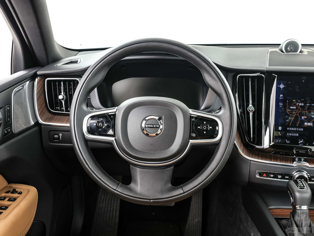 水晶白沃爾沃XC60中控內(nèi)飾圖片