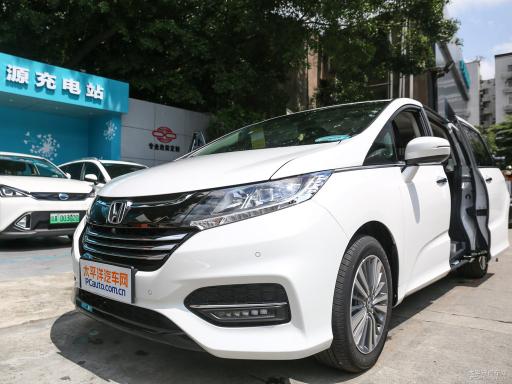 星月白奧德賽車頭外觀圖片