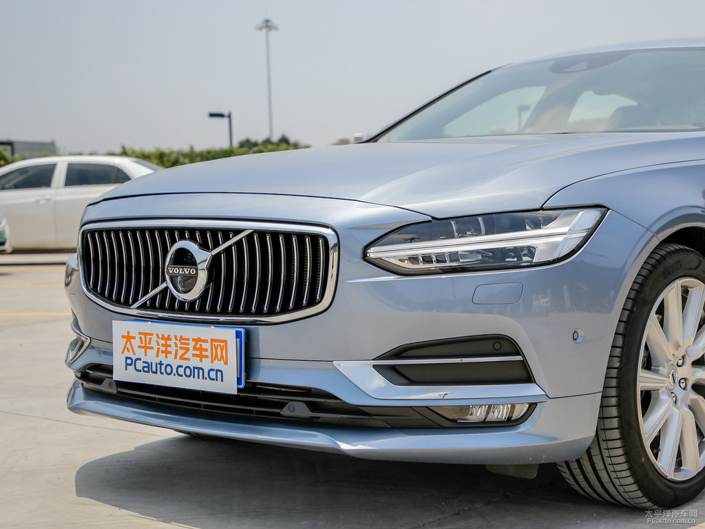 貽貝藍沃爾沃S90車頭外觀圖片