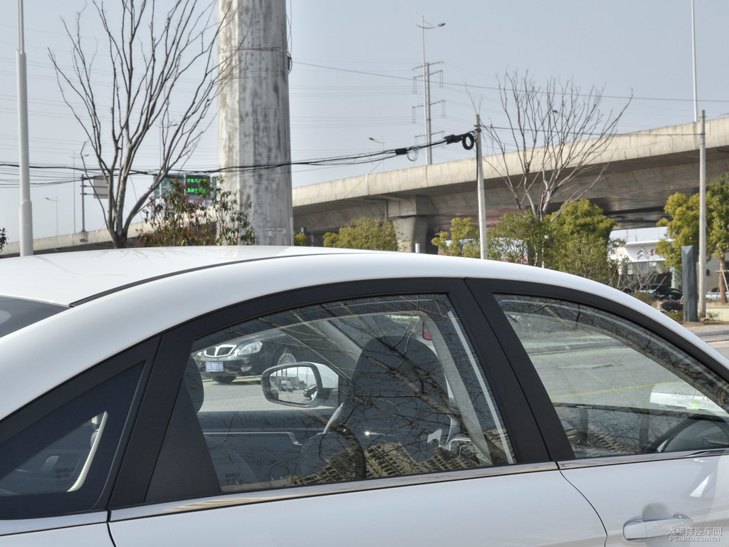 冰晶白帝豪GL車(chē)身外觀圖片