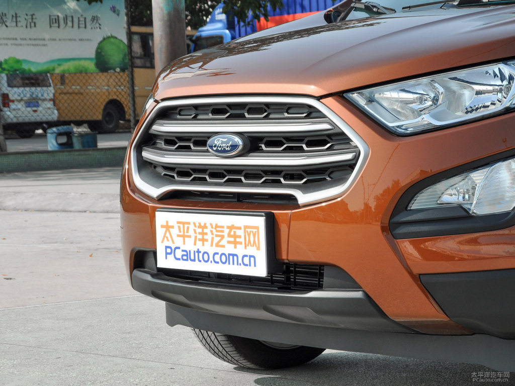 羅布泊棕翼搏車(chē)頭外觀圖片
