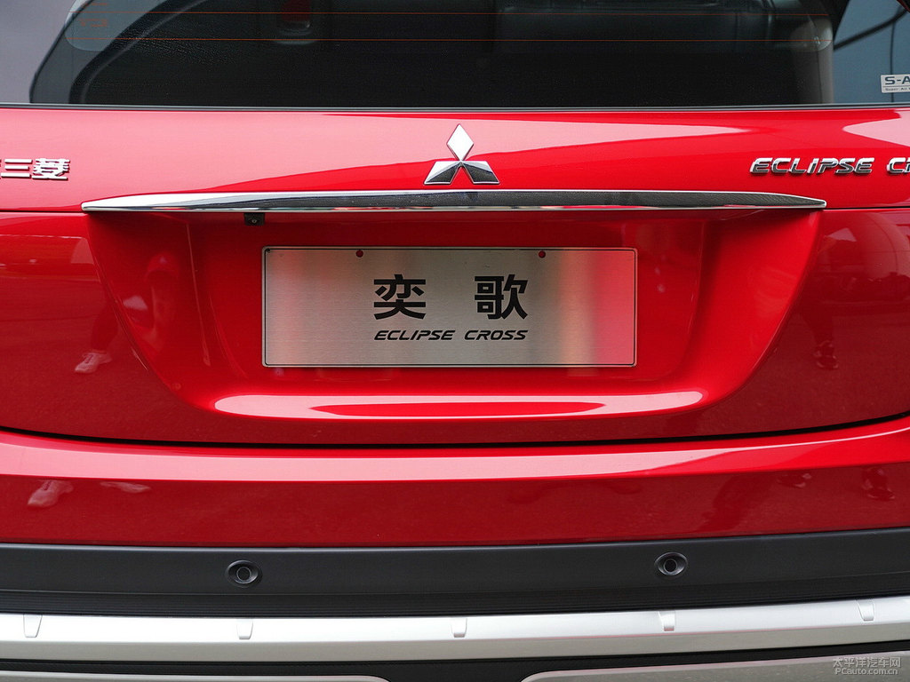 寶石紅奕歌車尾外觀圖片