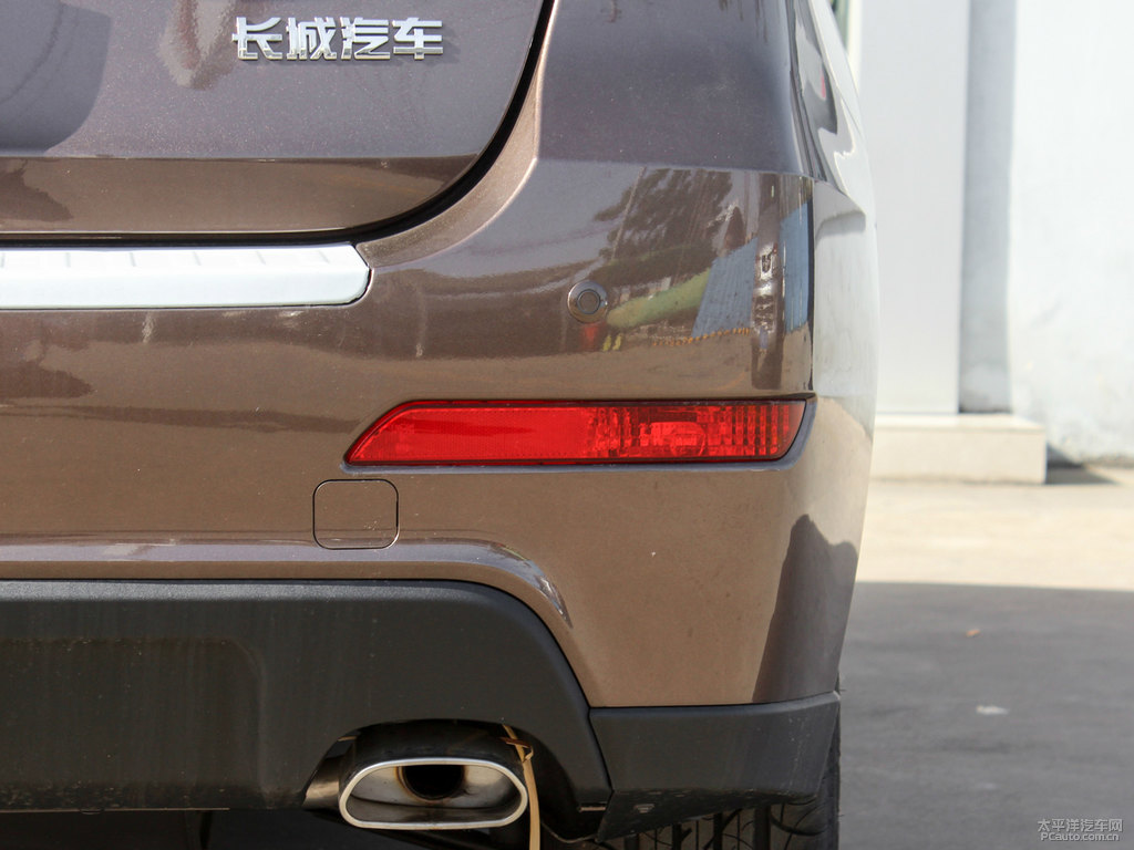 可可棕哈弗H2車尾外觀圖片