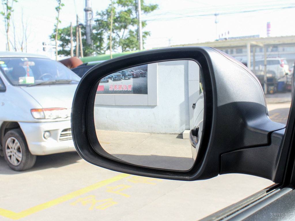 可可棕哈弗H2車身外觀圖片