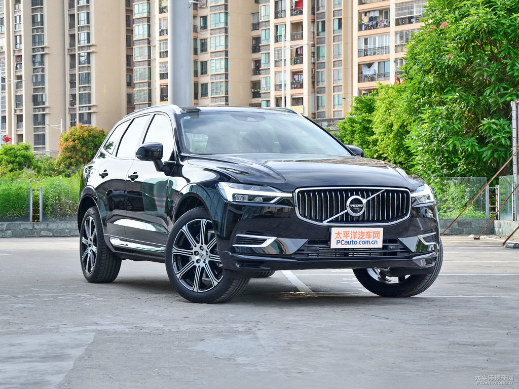 瑪瑙黑沃爾沃XC60新能源整車外觀外觀圖片