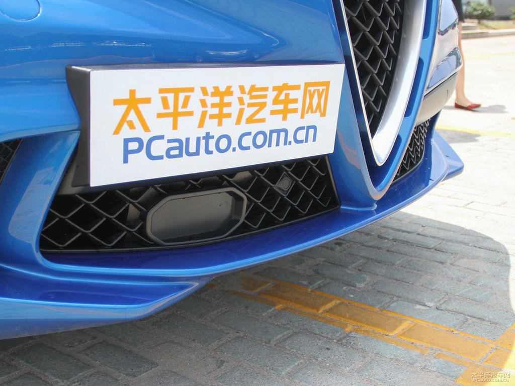 米薩諾藍(lán)Stelvio斯坦維車頭外觀圖片