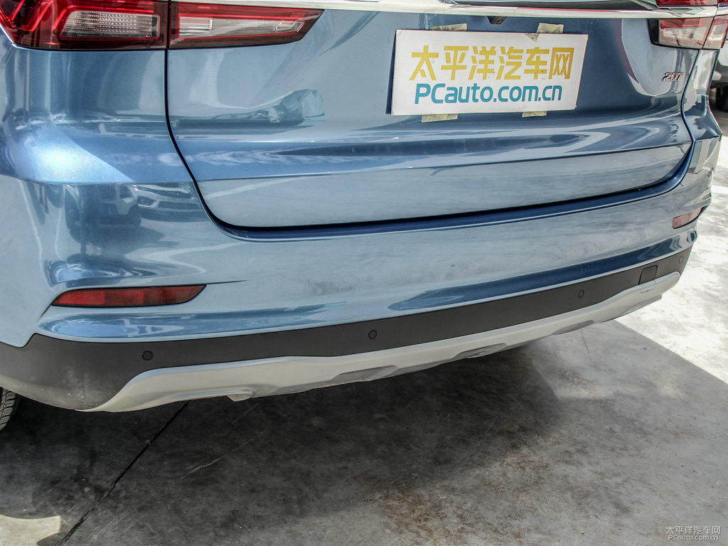 索爾藍(lán)榮威RX5車尾外觀圖片