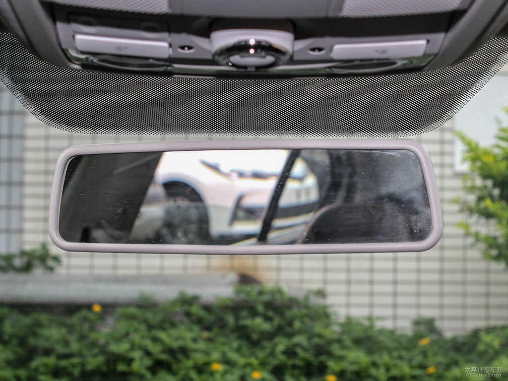 極地白速騰車廂內(nèi)飾圖片