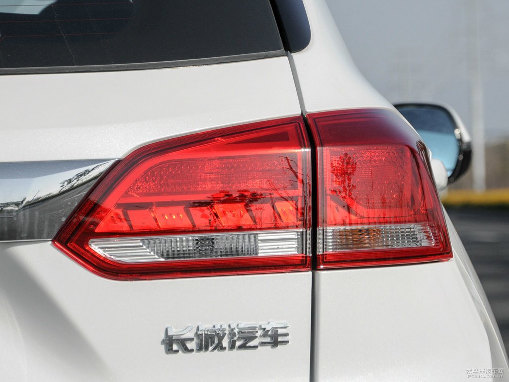 漢密爾頓白哈弗H6 Coupe車尾外觀圖片
