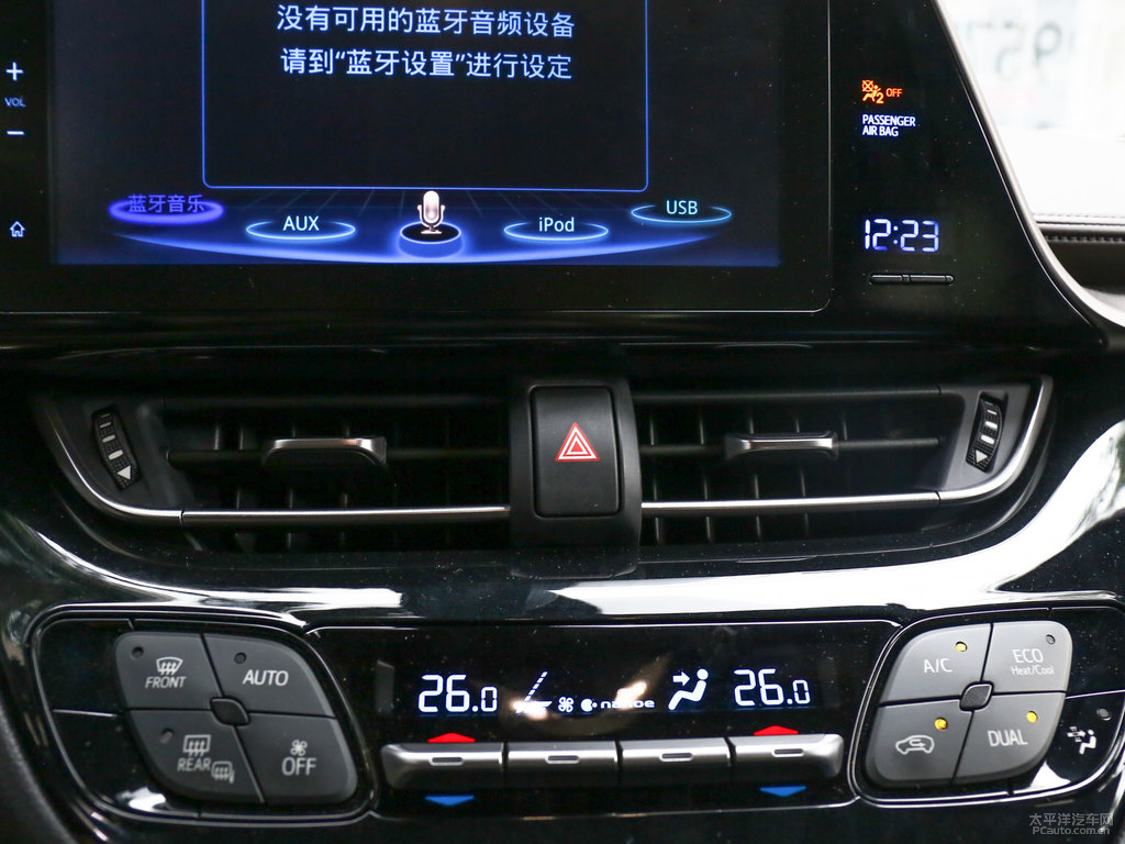 檸檬黃豐田C-HR中控內(nèi)飾圖片