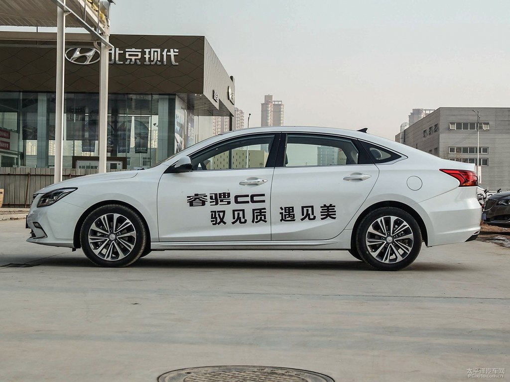 月光白睿騁CC整車外觀外觀圖片