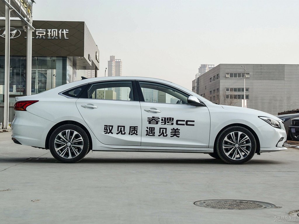 月光白睿騁CC整車外觀外觀圖片