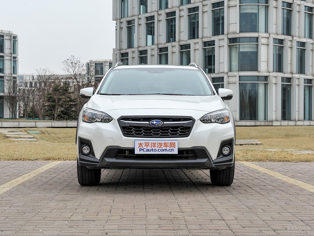 水晶珠光白斯巴魯XV整車外觀外觀圖片