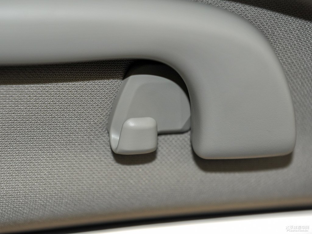 水晶珠光白斯巴魯XV車廂內(nèi)飾圖片