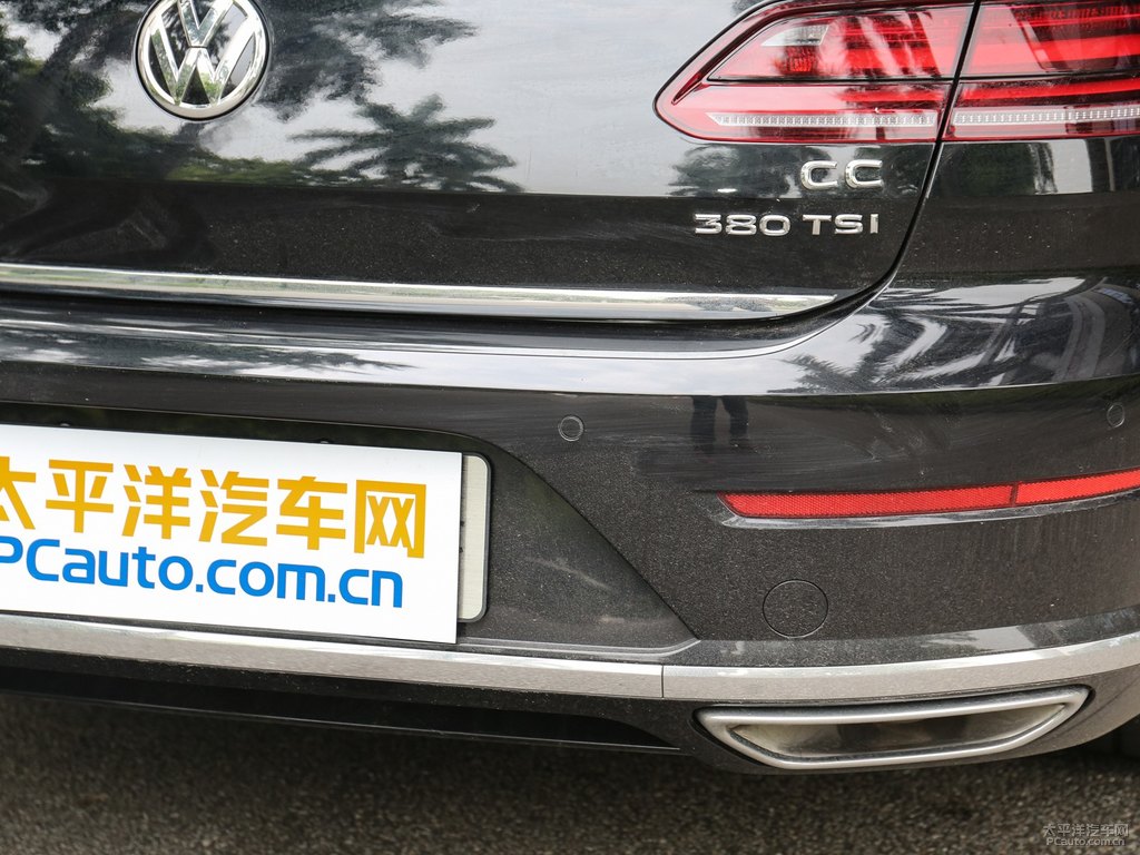 幻影黑大眾CC車尾外觀圖片