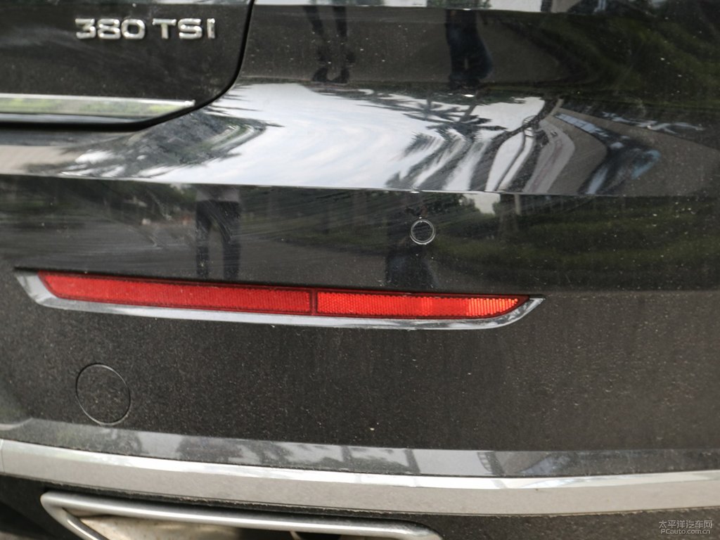 幻影黑大眾CC車尾外觀圖片