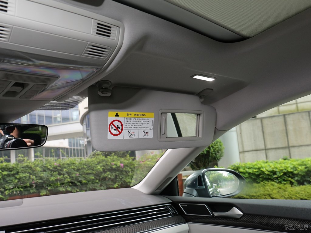幻影黑大眾CC車廂內(nèi)飾圖片