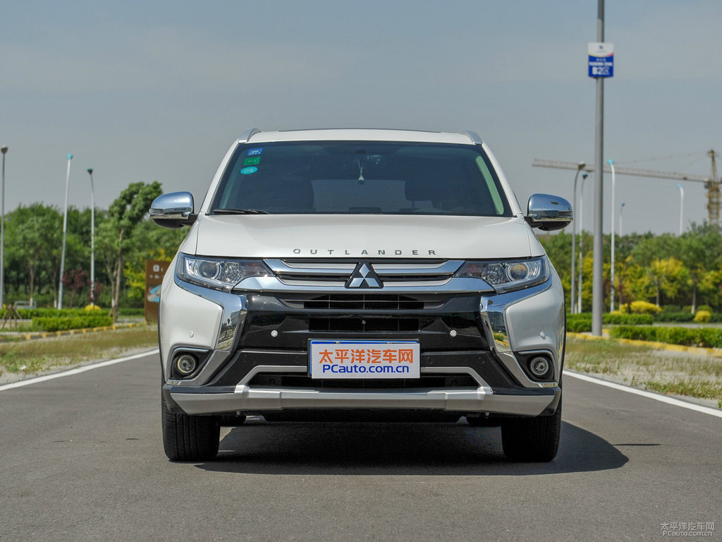 珍珠白歐藍(lán)德整車外觀外觀圖片