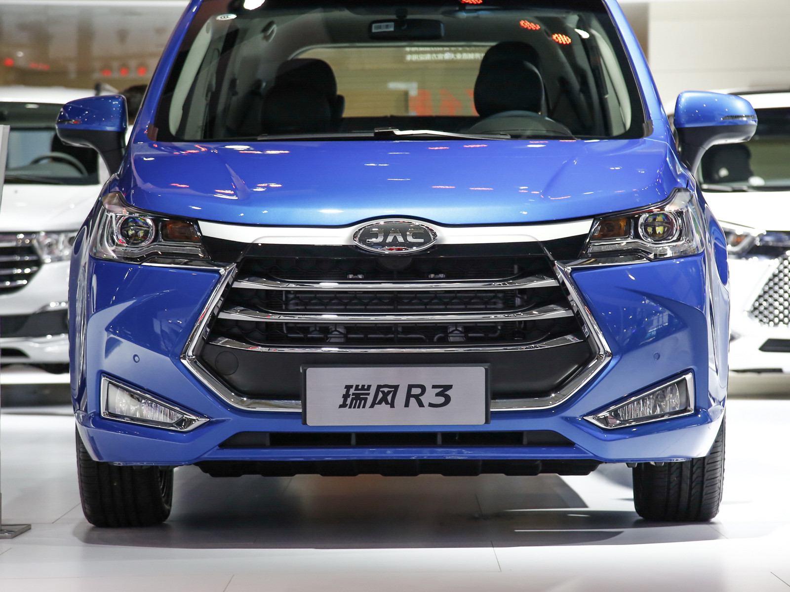 瑞風(fēng)R3車展高清大圖