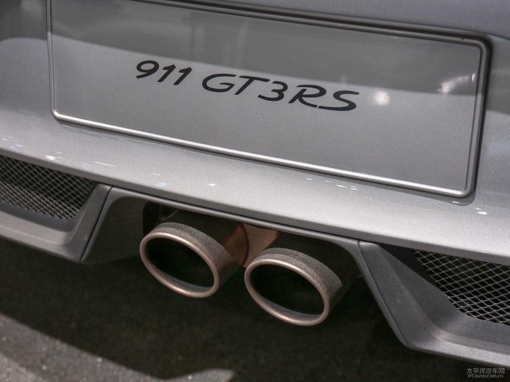 GT銀保時(shí)捷911車尾外觀圖片