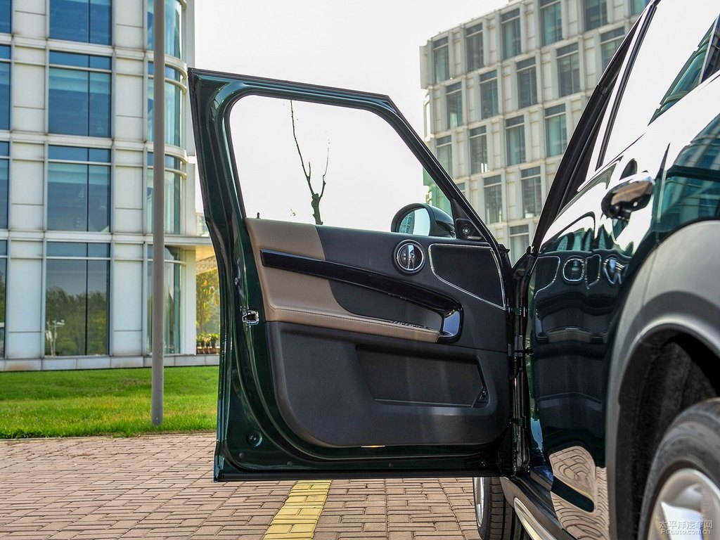 ӢGMINI COUNTRYMAN܇DƬ