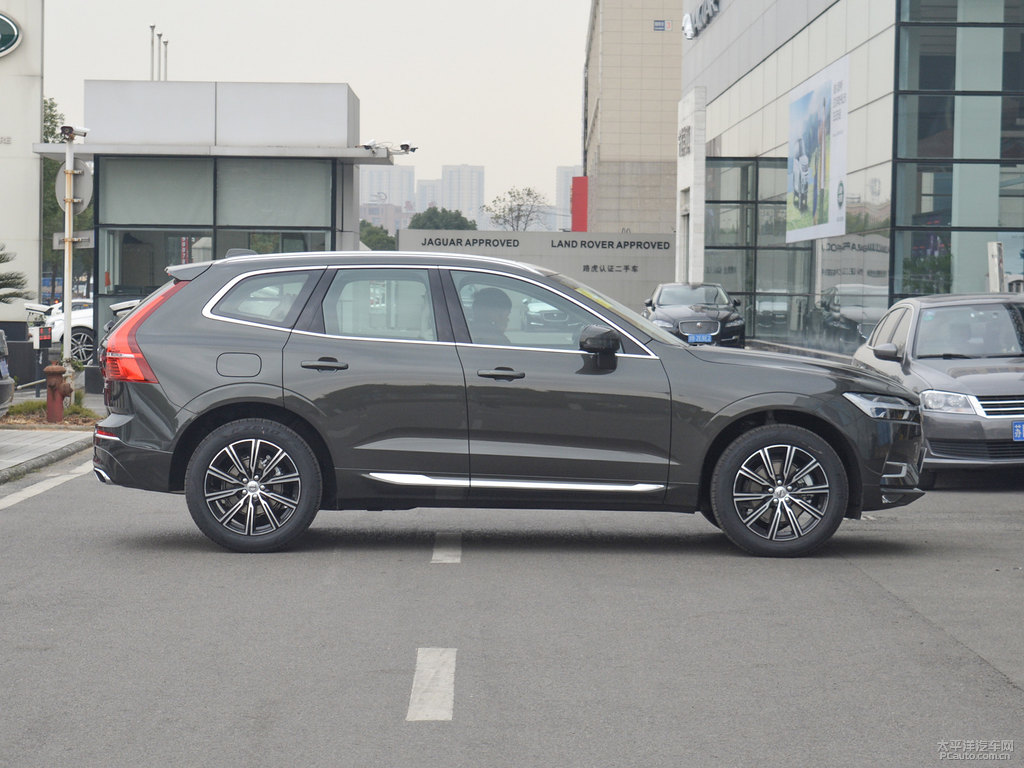 松林灰沃爾沃XC60整車外觀外觀圖片