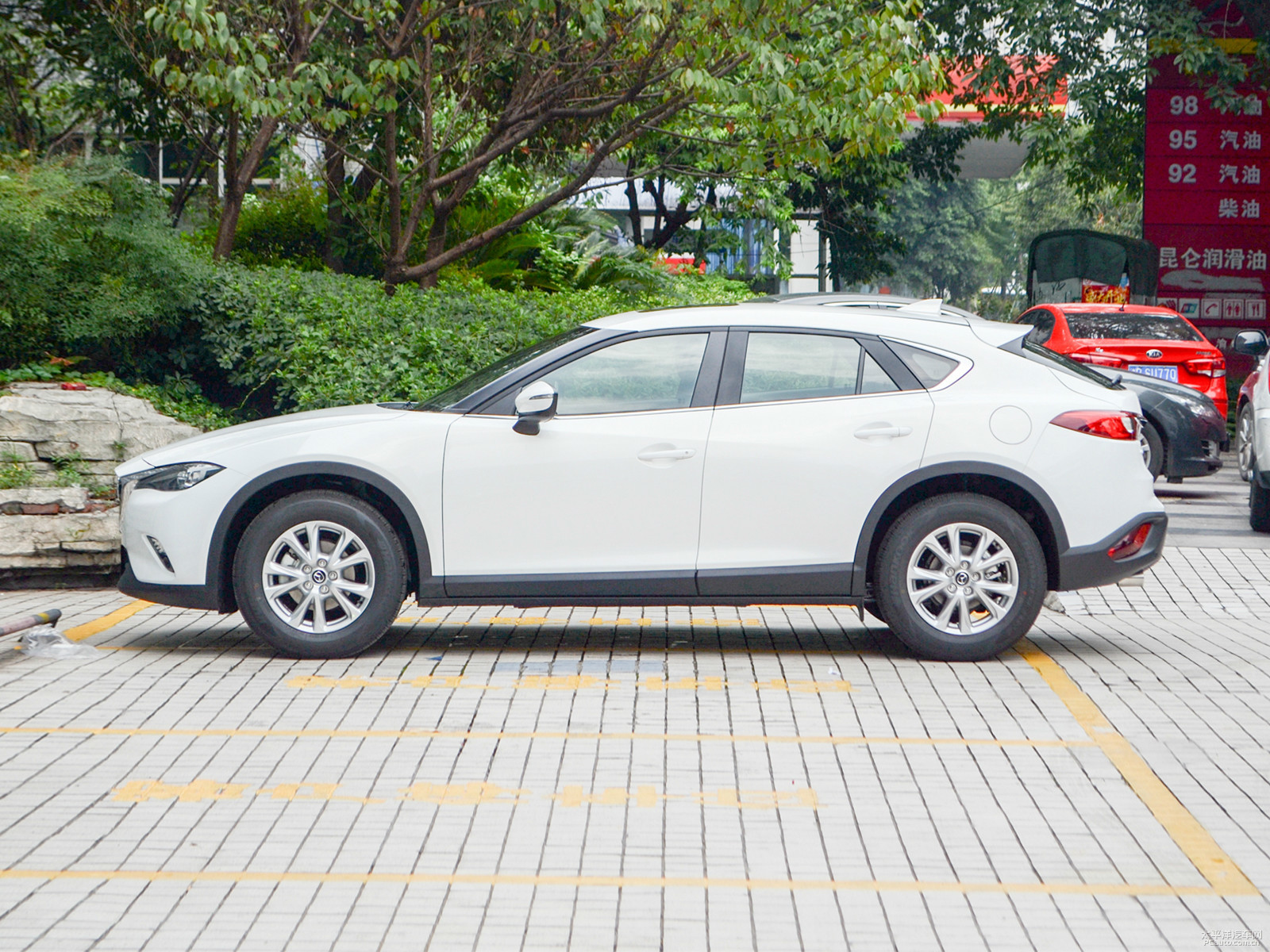 馬自達(dá)CX-4外觀高清大圖