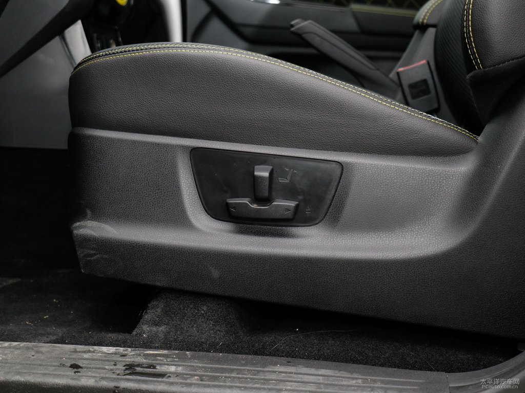 D-MAX΃DƬ