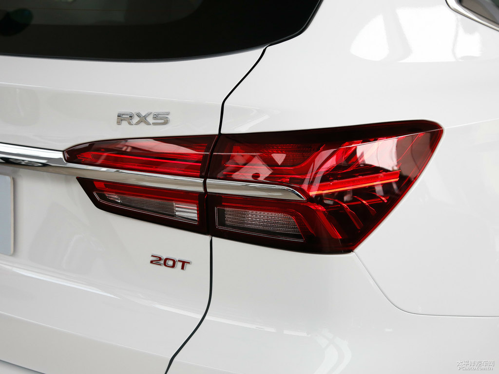 典雅白榮威RX5車尾外觀圖片