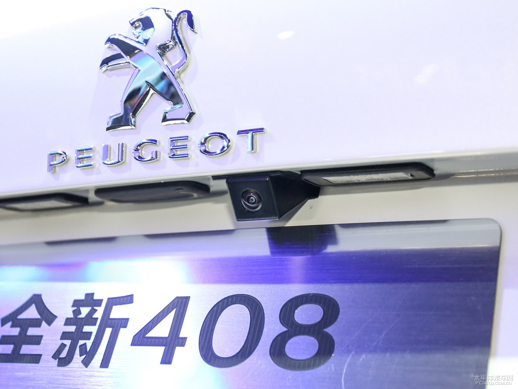珠光白標(biāo)致408車尾外觀圖片