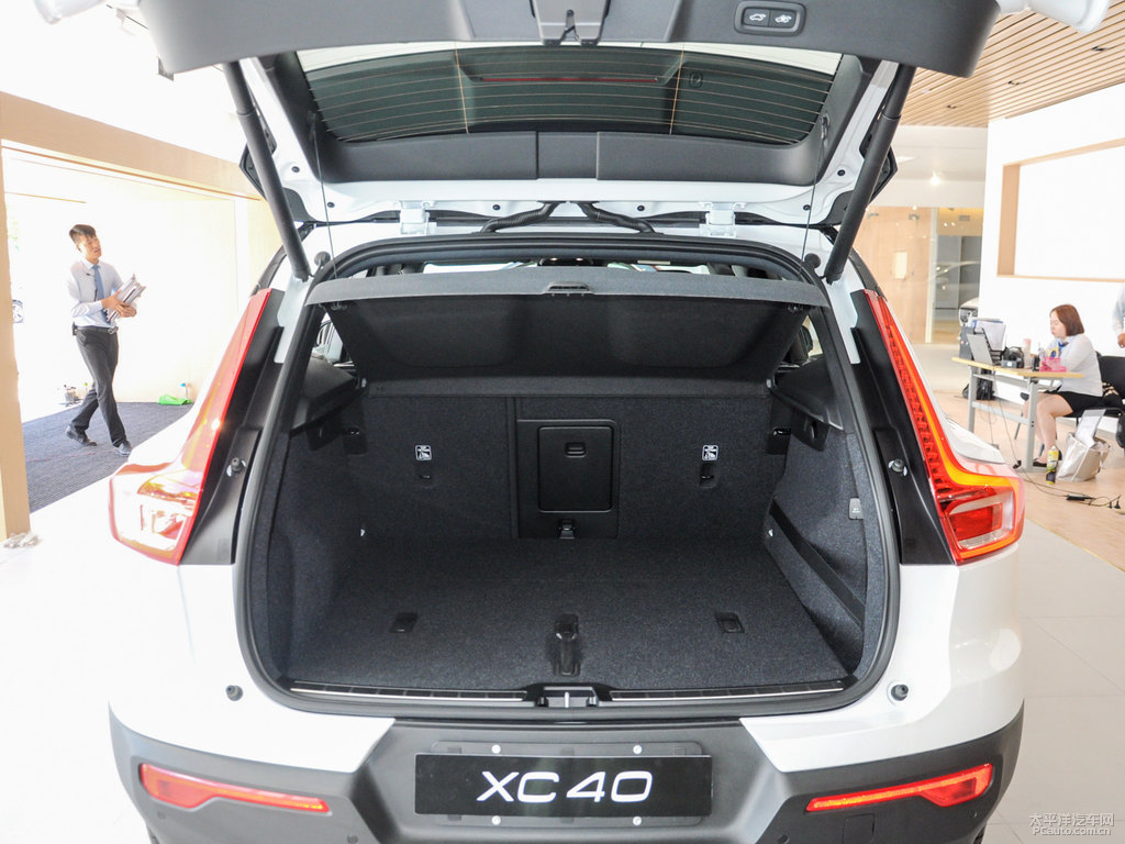 ĺˮ֠XC40(M(jn))gDƬ