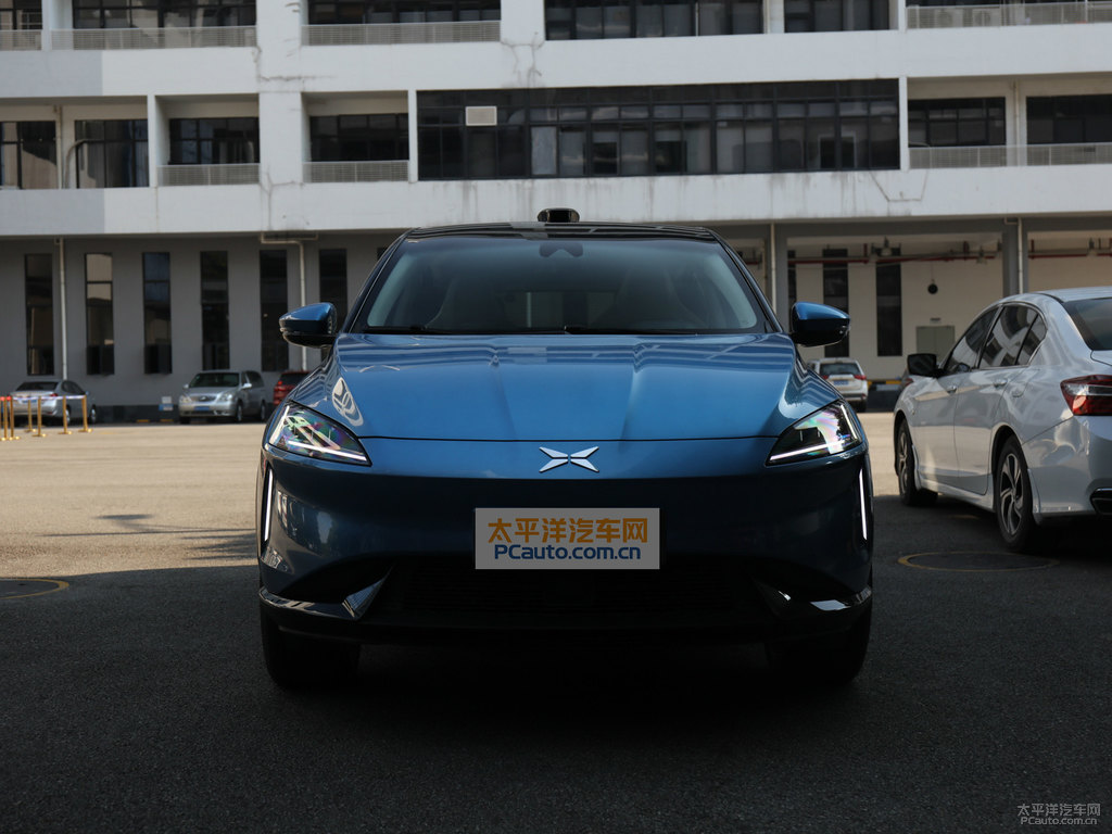 藍(lán)色小鵬G3車頭外觀圖片