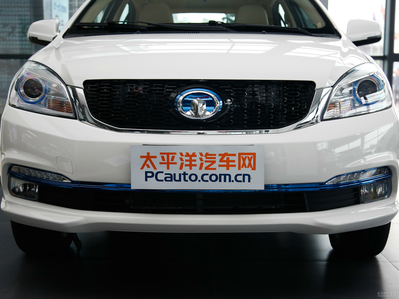 長(zhǎng)城C30新能源外觀高清大圖