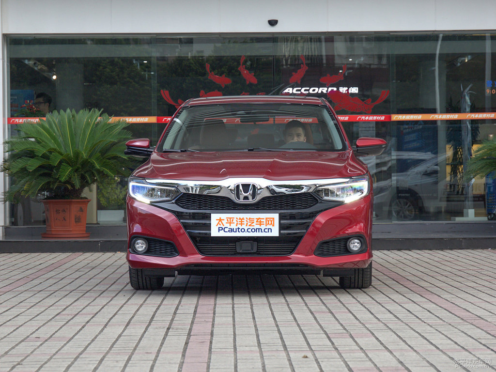 星曜紅凌派整車外觀外觀圖片