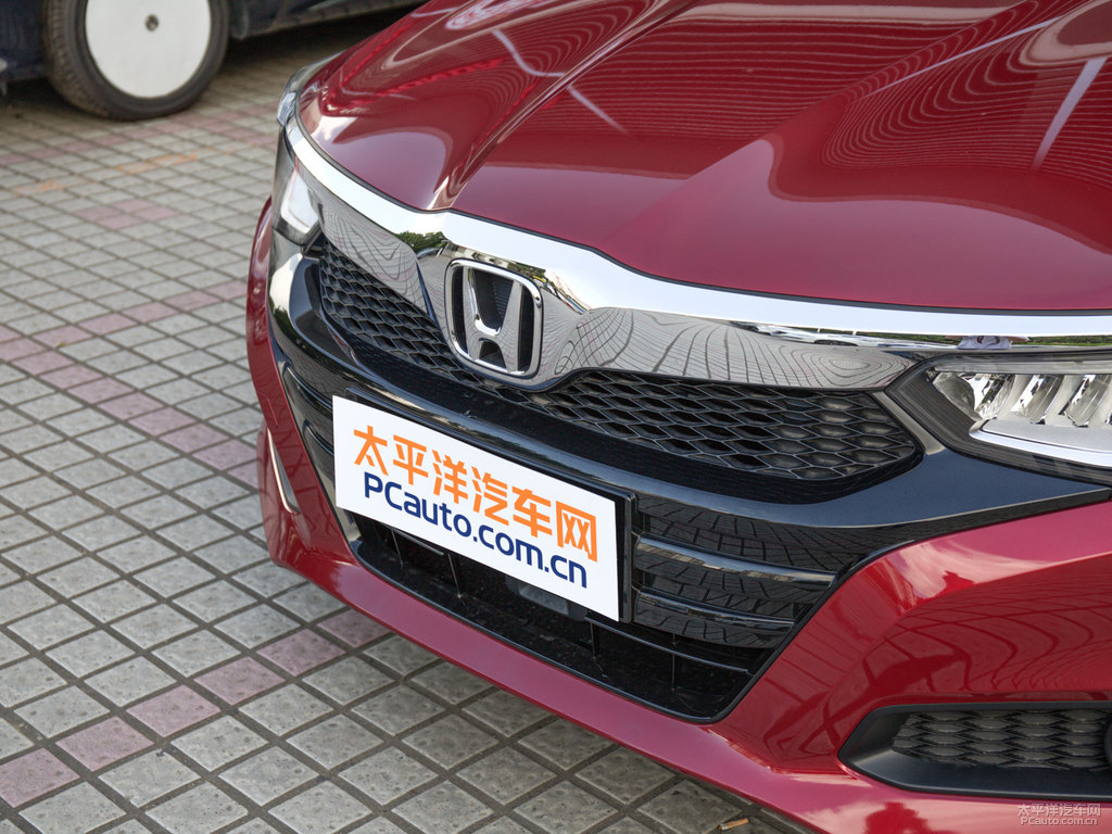 星曜紅凌派車頭外觀圖片