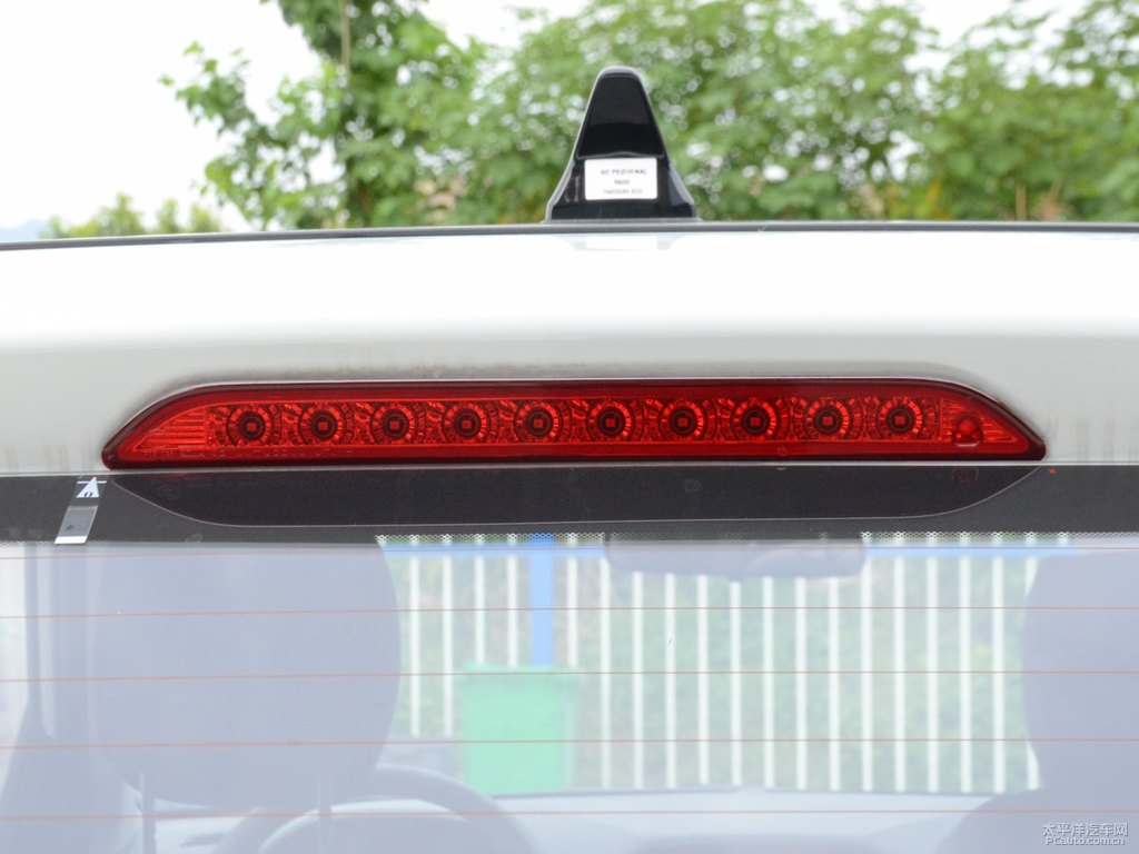 北京現(xiàn)代ix25車尾外觀圖片