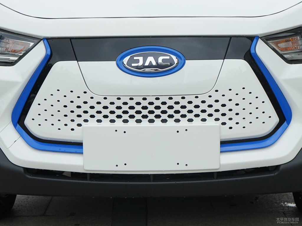 白色江淮iEV6E車頭外觀圖片